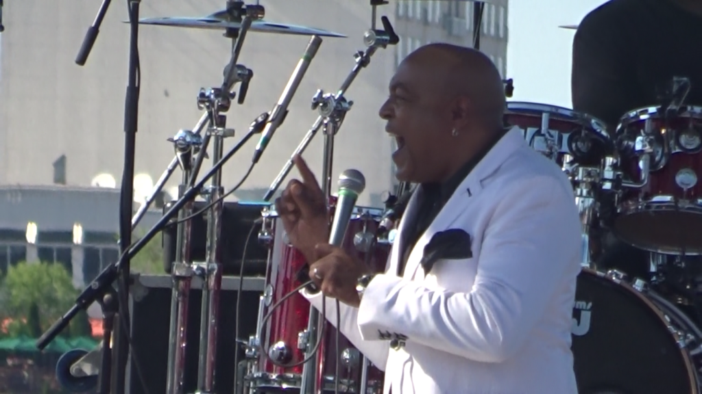 Peabo Bryson & Regina Belle